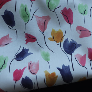 Tulip Red Floral Fabric 100% Cotton For Clothing